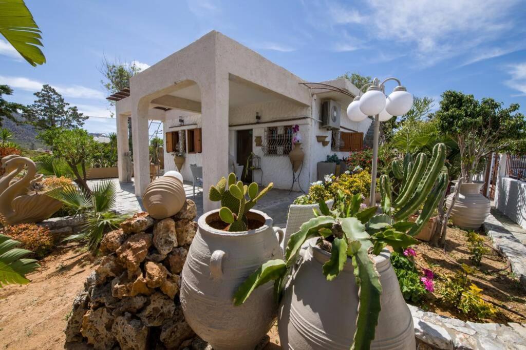 Renas Secret Garden House Ferienhaus