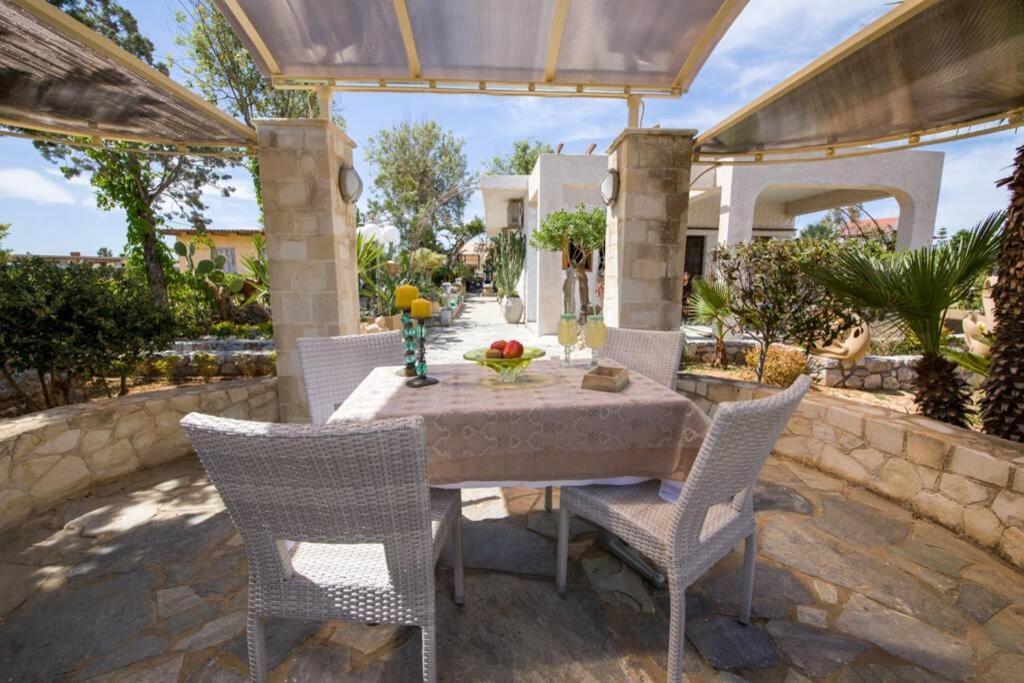 Renas Secret Garden House Ferienhaus