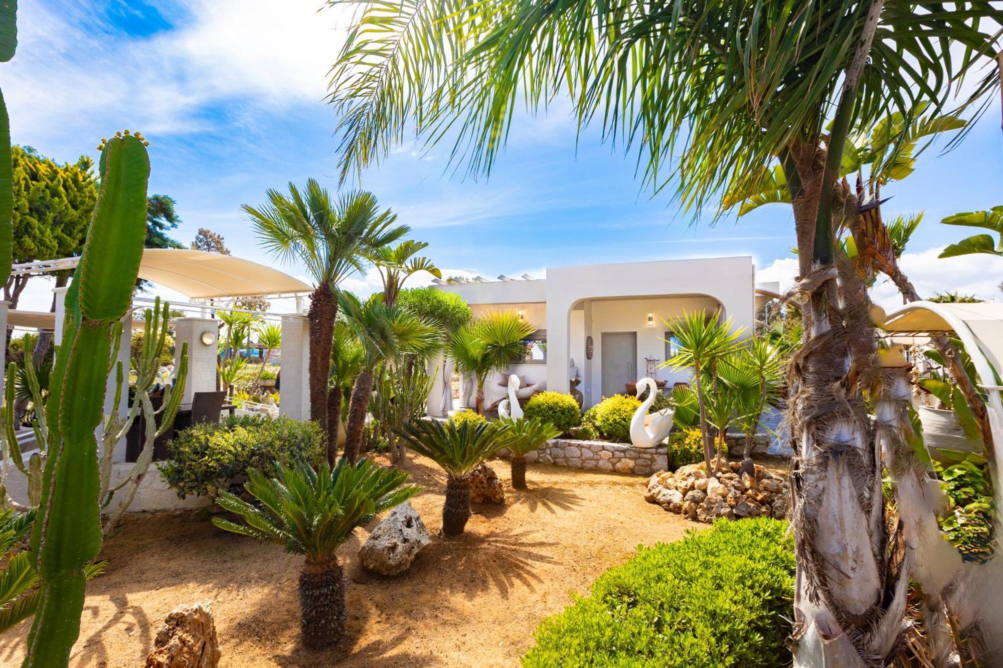 Ferienhaus Renas Secret Garden House